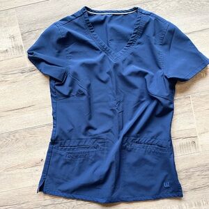 Navy women’s scrub set